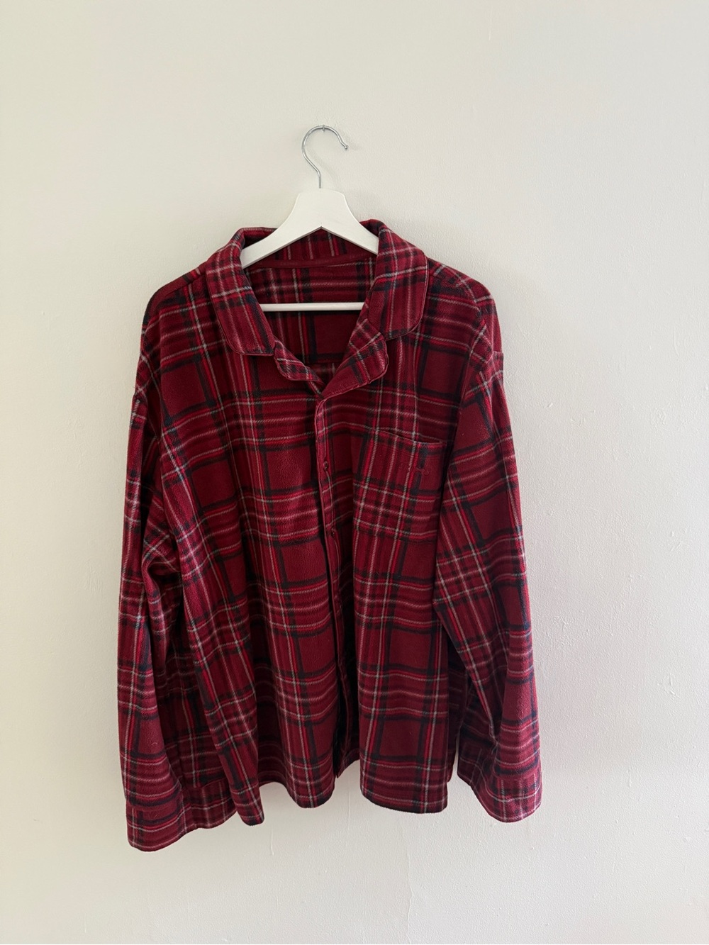 SKIMS Fleece Plajama Set in Merlot red plaid